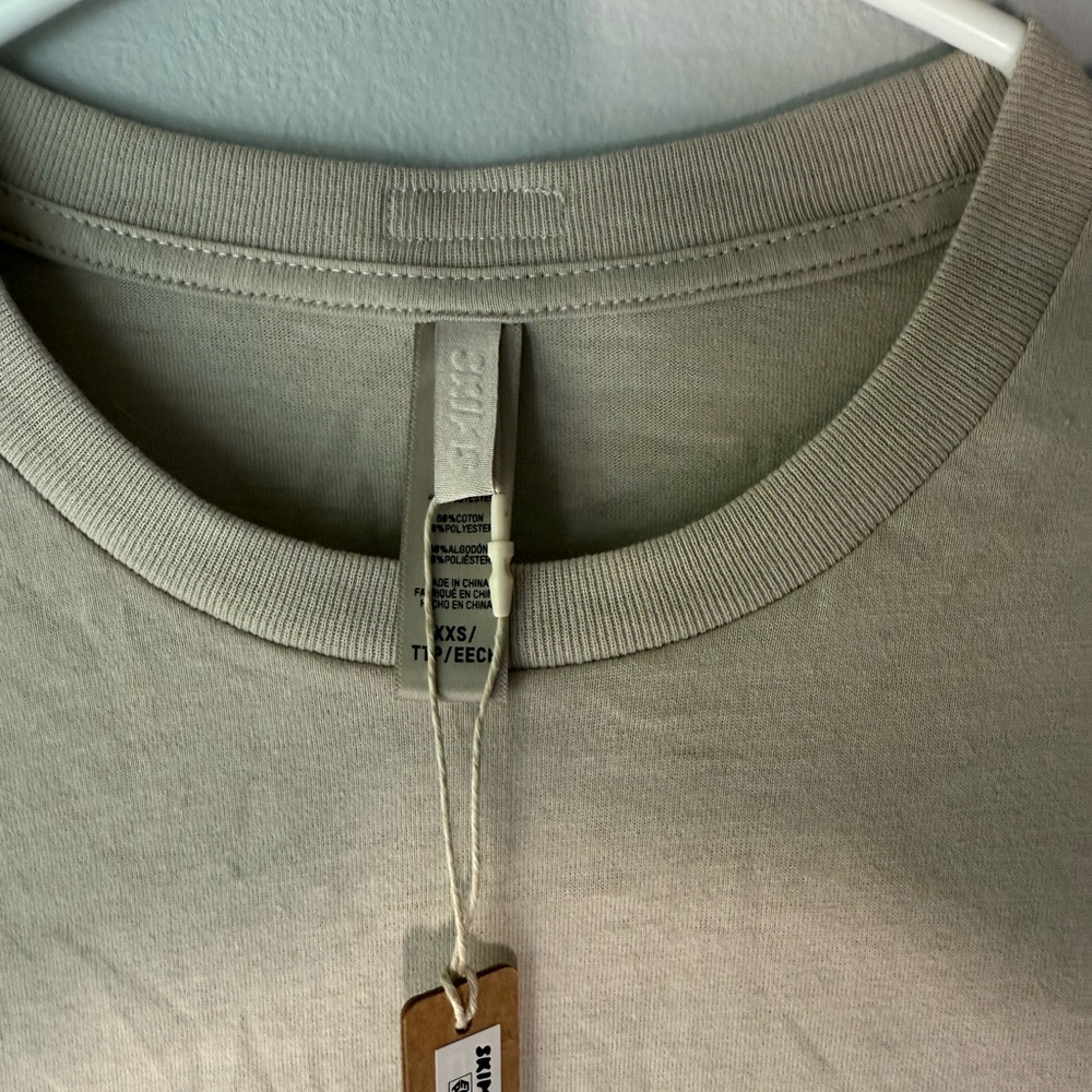 BRAND NEW! SKIMS Stone Relaxed Tee long Sleeve T-shirt
